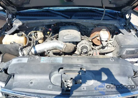 2005 Chevrolet Silverado 1500 Z71 z USA, uszkodzony, nr VIN 1GCEK14Z35Z293863